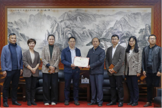在报告中,孙建书介绍了"十三五"期间我国外贸情况和